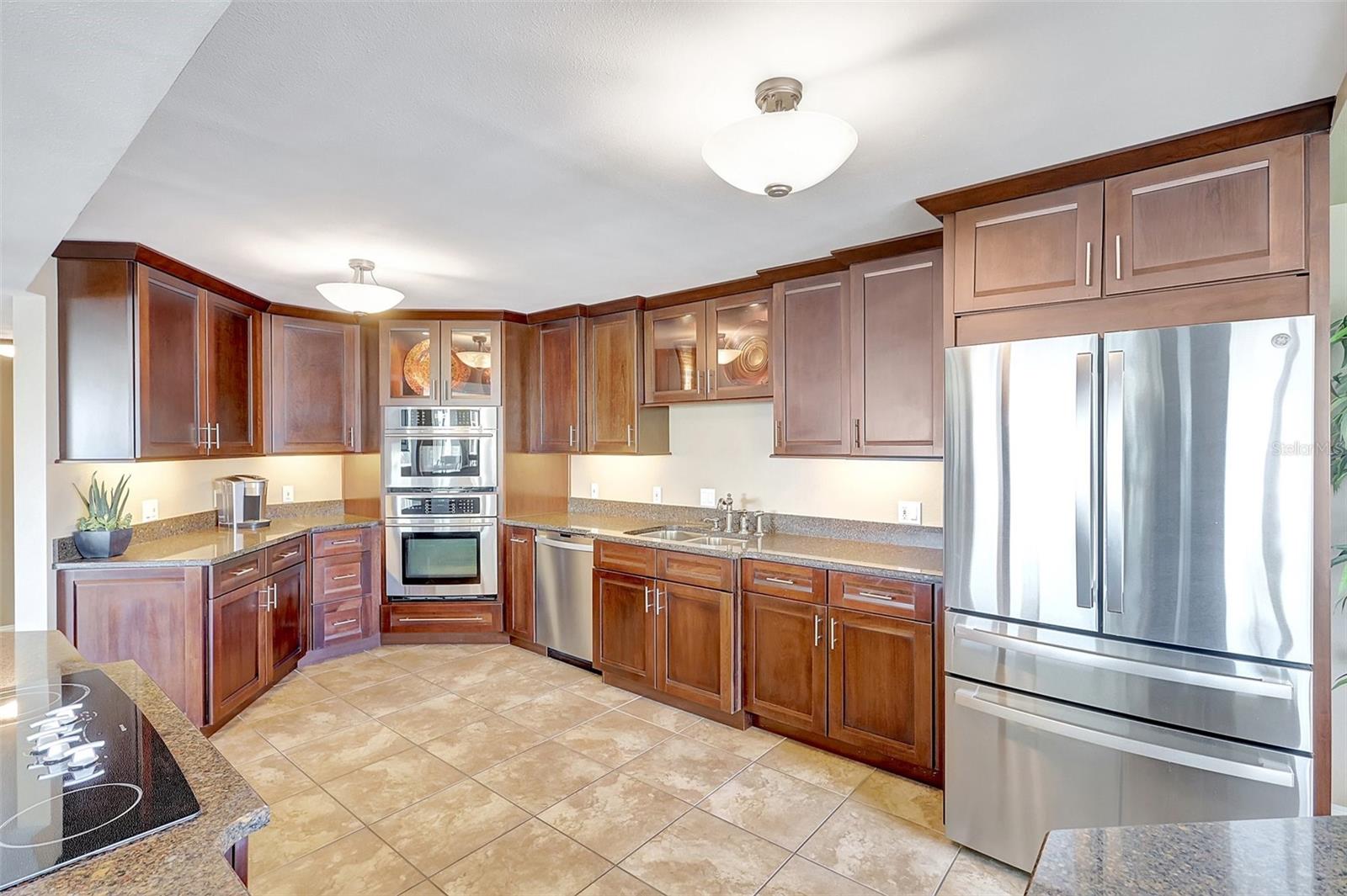 736 ISLAND WAY #303, CLEARWATER BEACH, FL, 33767