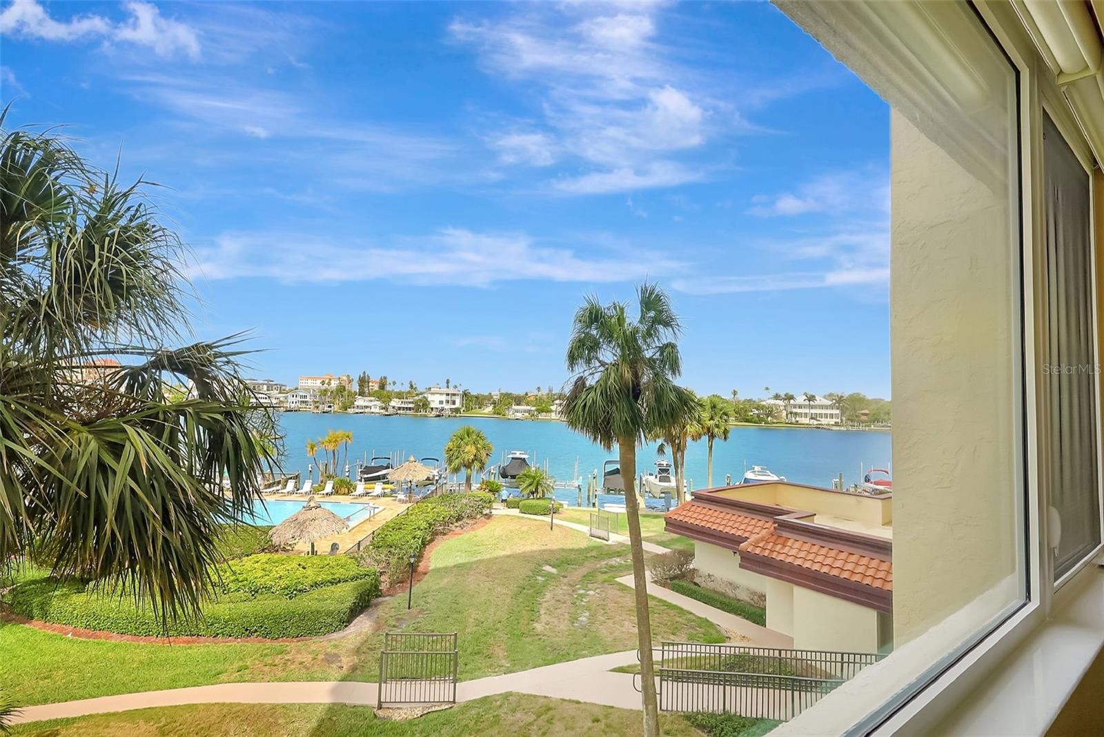 736 ISLAND WAY #303, CLEARWATER BEACH, FL, 33767