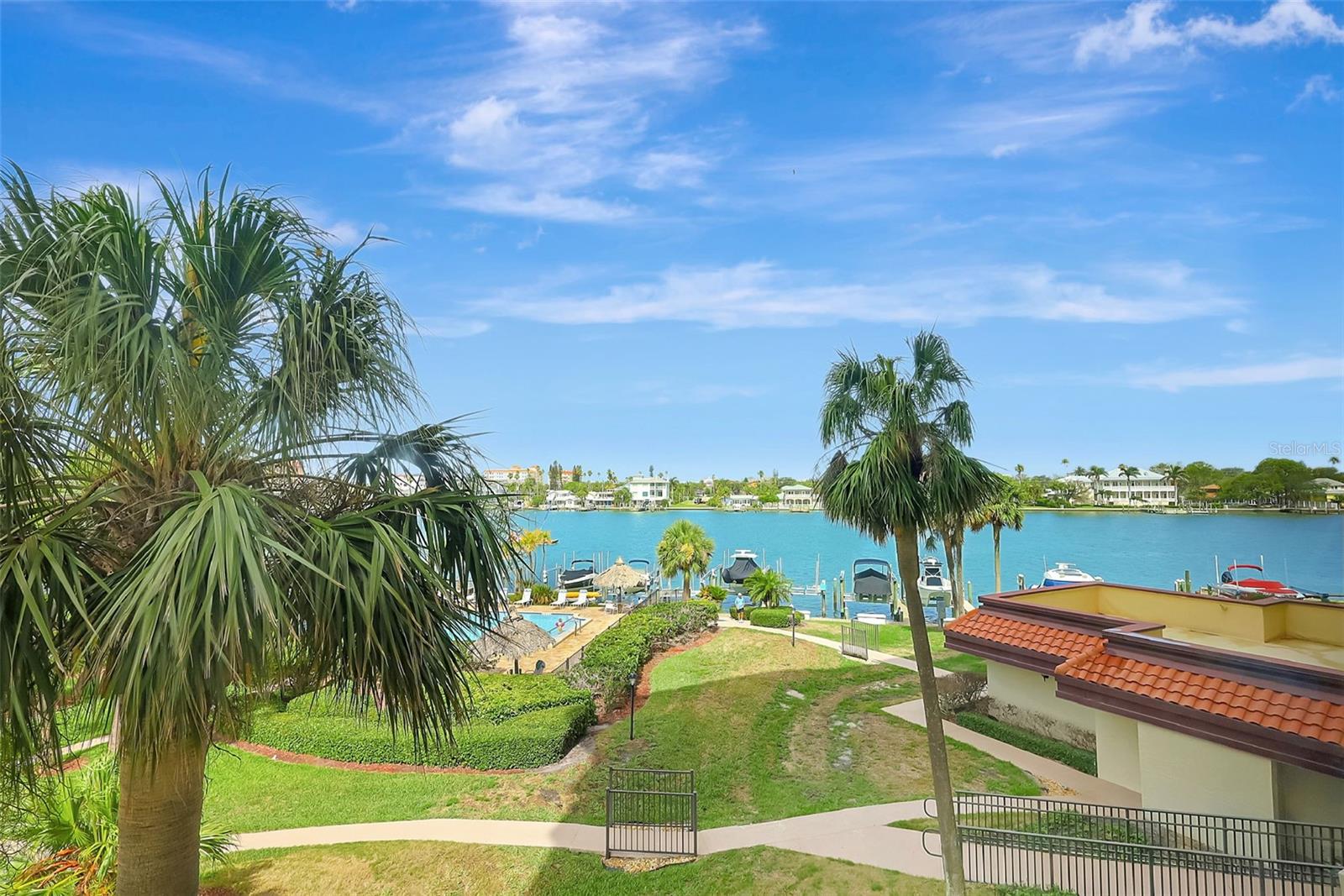736 ISLAND WAY #303, CLEARWATER BEACH, FL, 33767