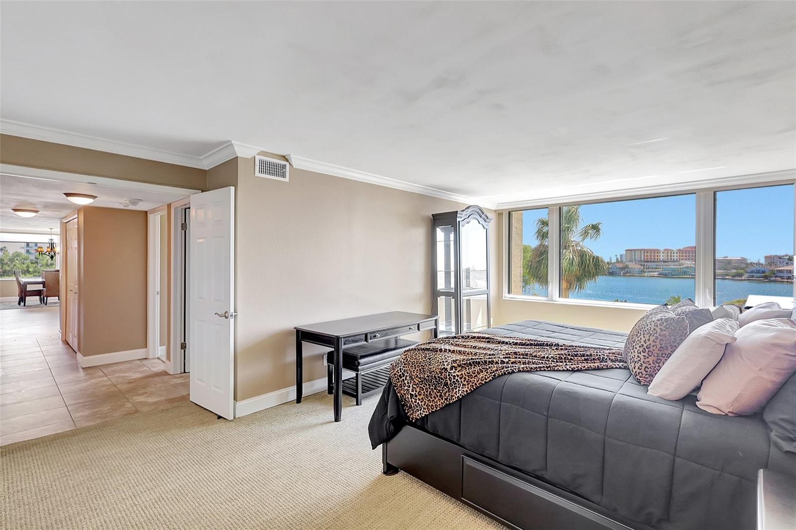 736 ISLAND WAY #303, CLEARWATER BEACH, FL, 33767