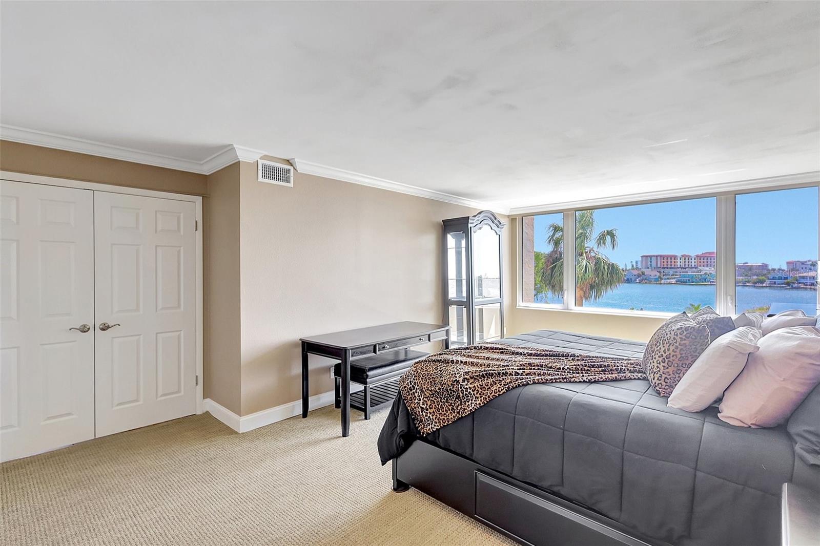 736 ISLAND WAY #303, CLEARWATER BEACH, FL, 33767