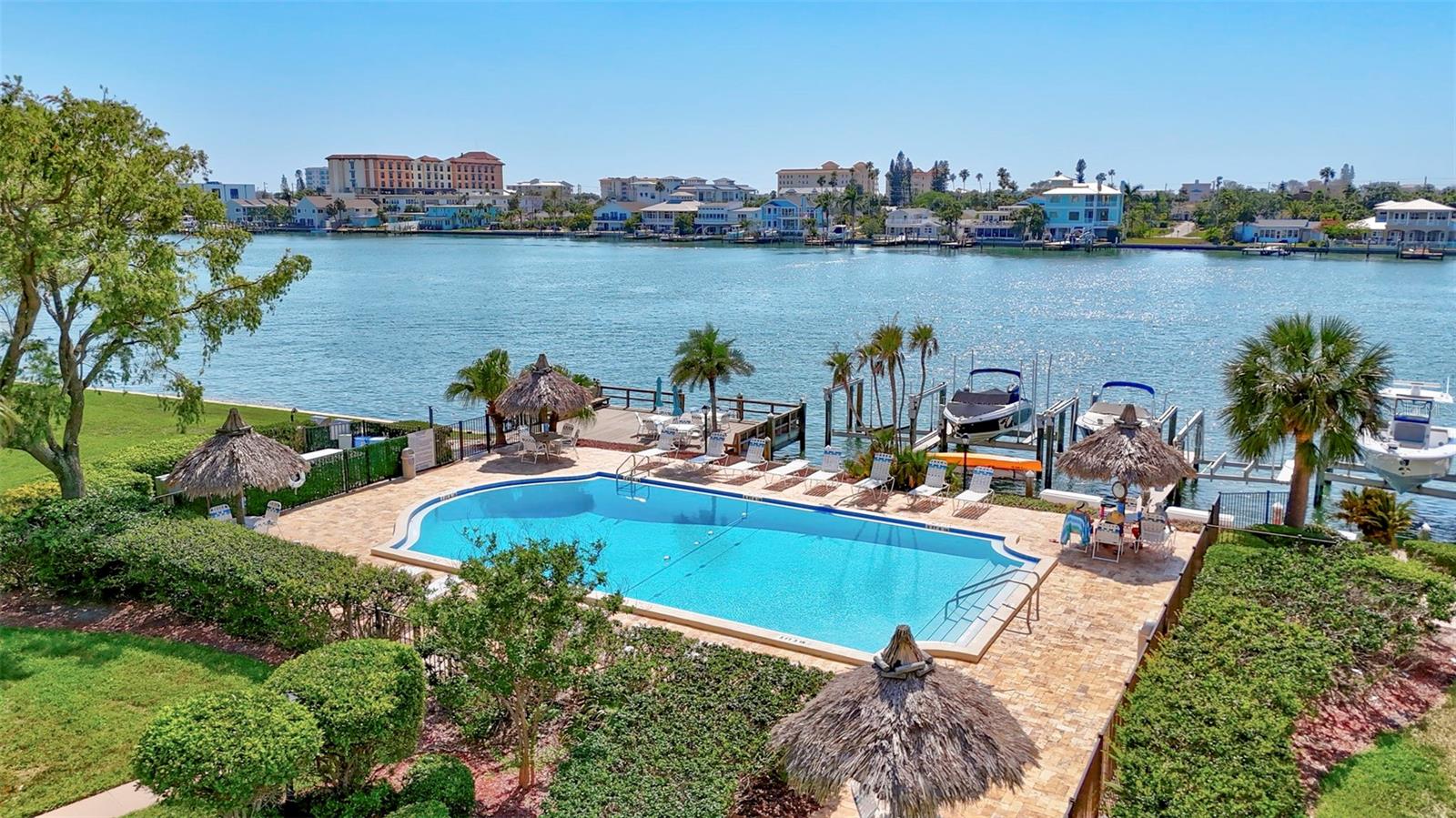 736 ISLAND WAY #303, CLEARWATER BEACH, FL, 33767