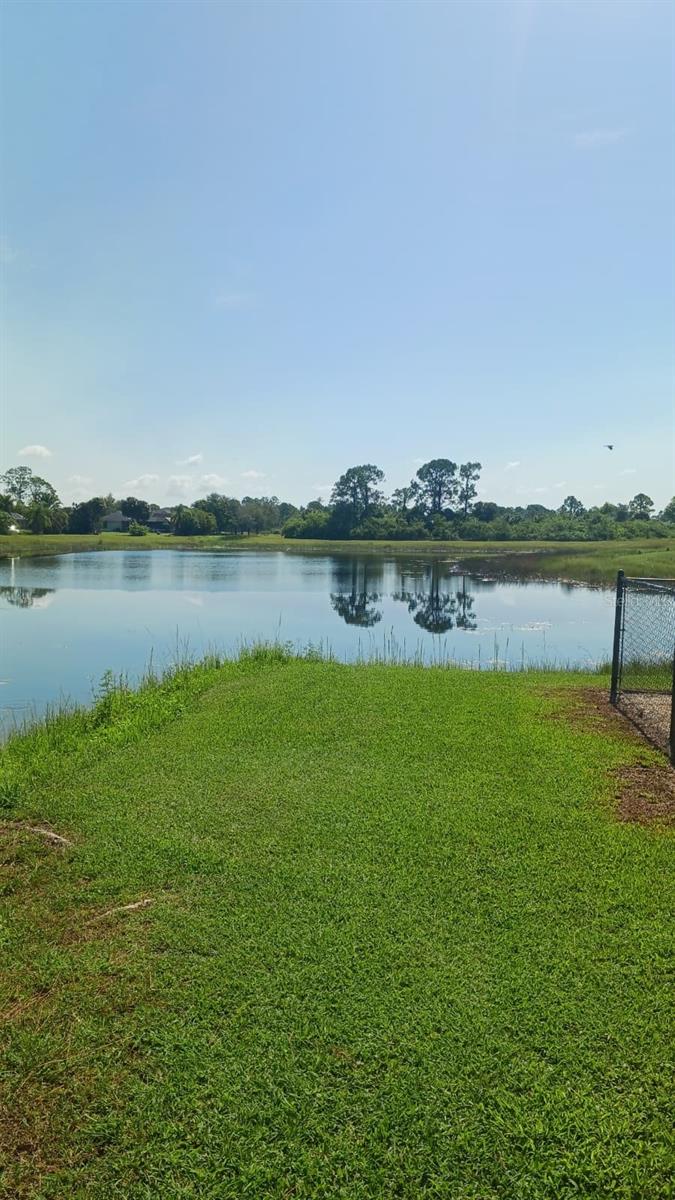 494 LEMHURST AVE S, LEHIGH ACRES, FL, 33974