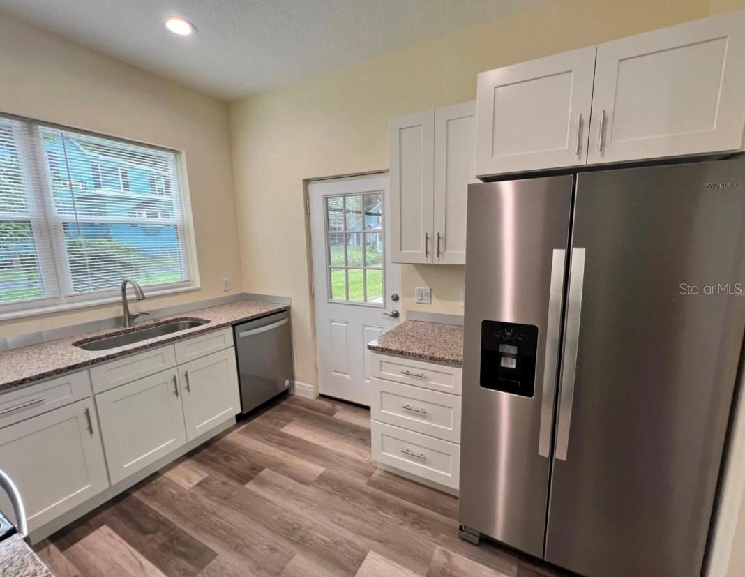 501 N SIMPSON ST, MOUNT DORA, FL, 32757