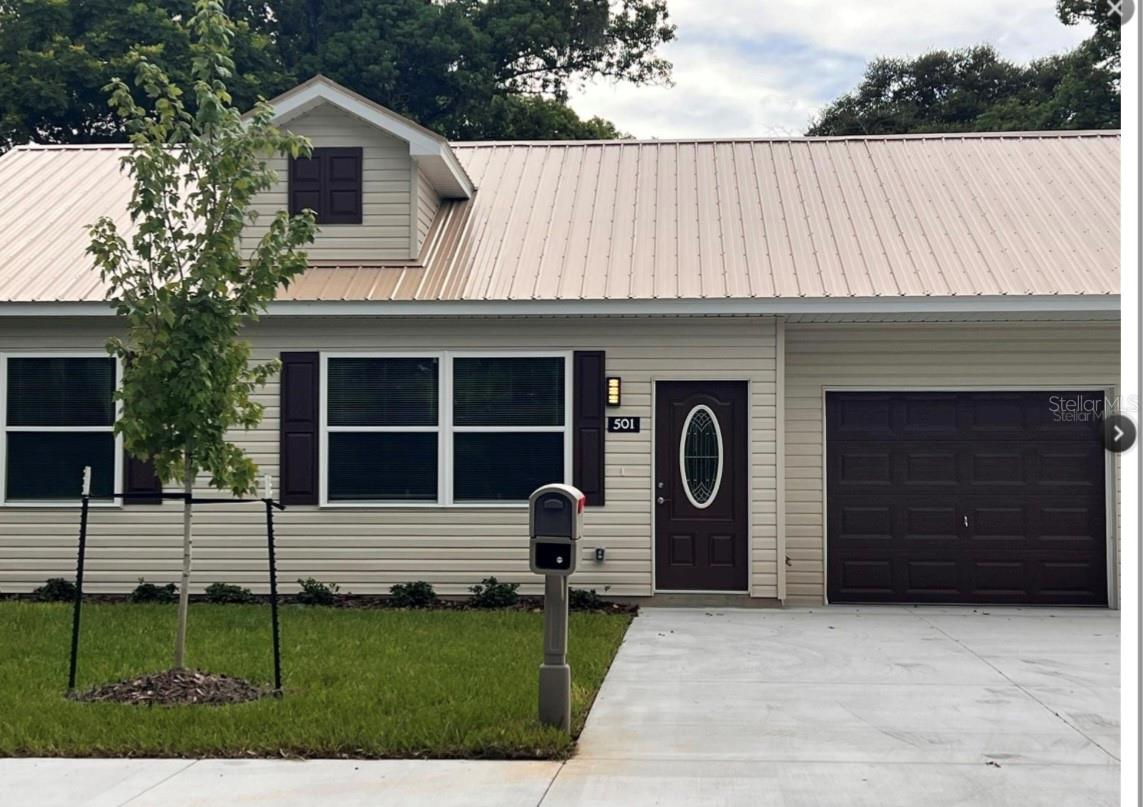501 N SIMPSON ST, MOUNT DORA, FL, 32757