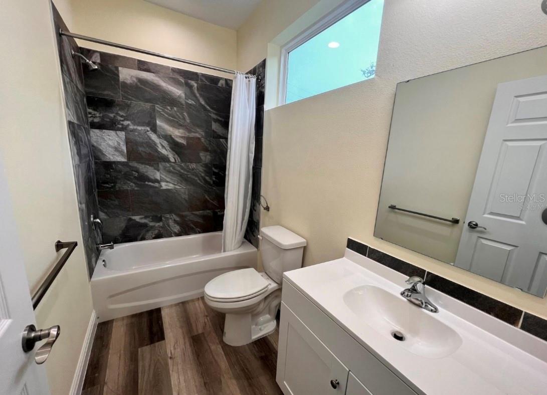 501 N SIMPSON ST, MOUNT DORA, FL, 32757