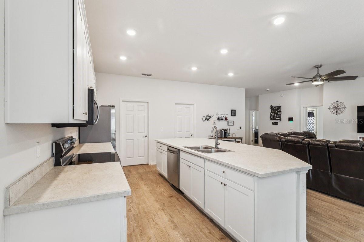 6453 POLLY LANE, LAKELAND, FL, 33813