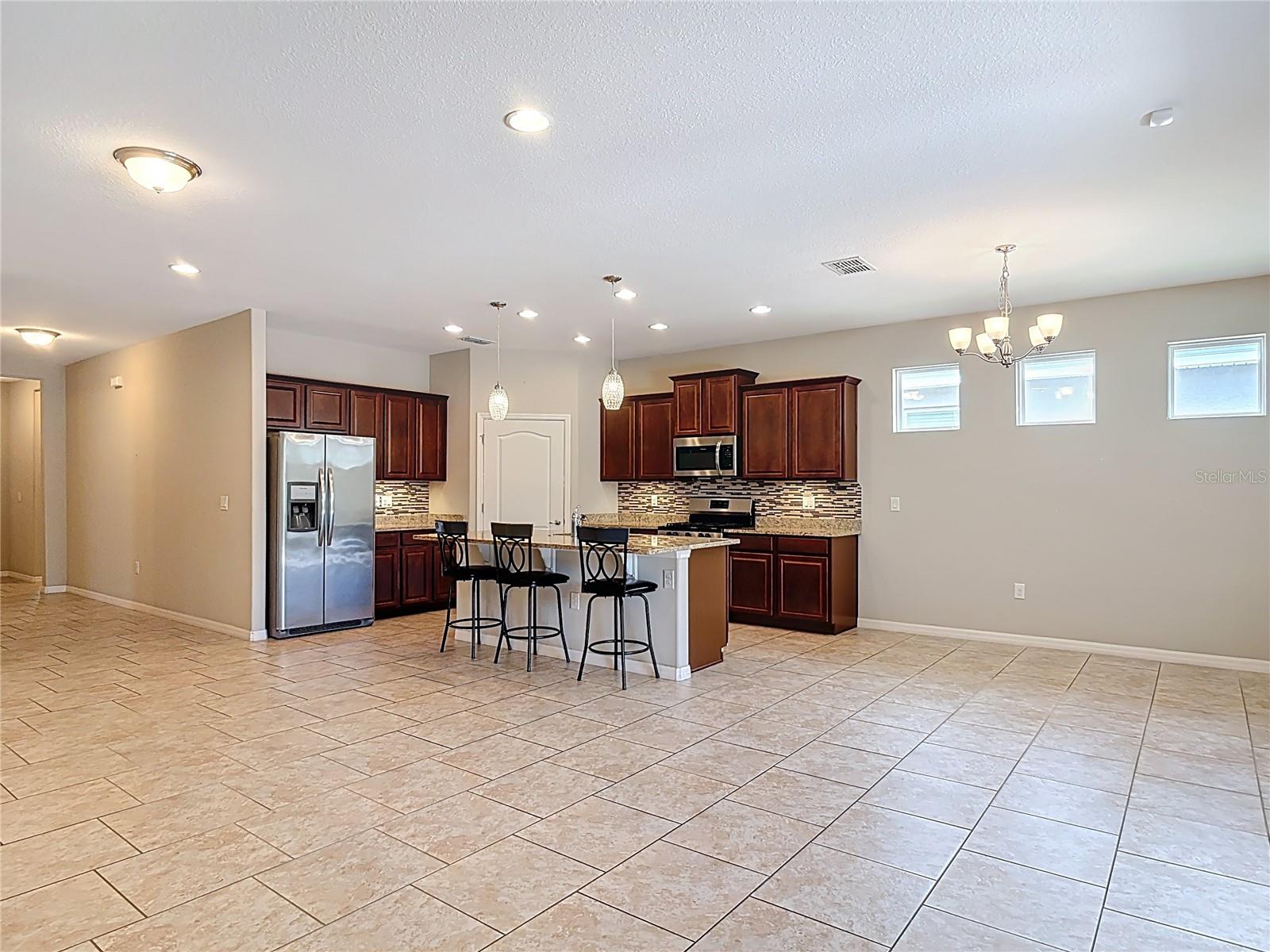 669 E VICTORIA TRAILS BLVD, DELAND, FL, 32724