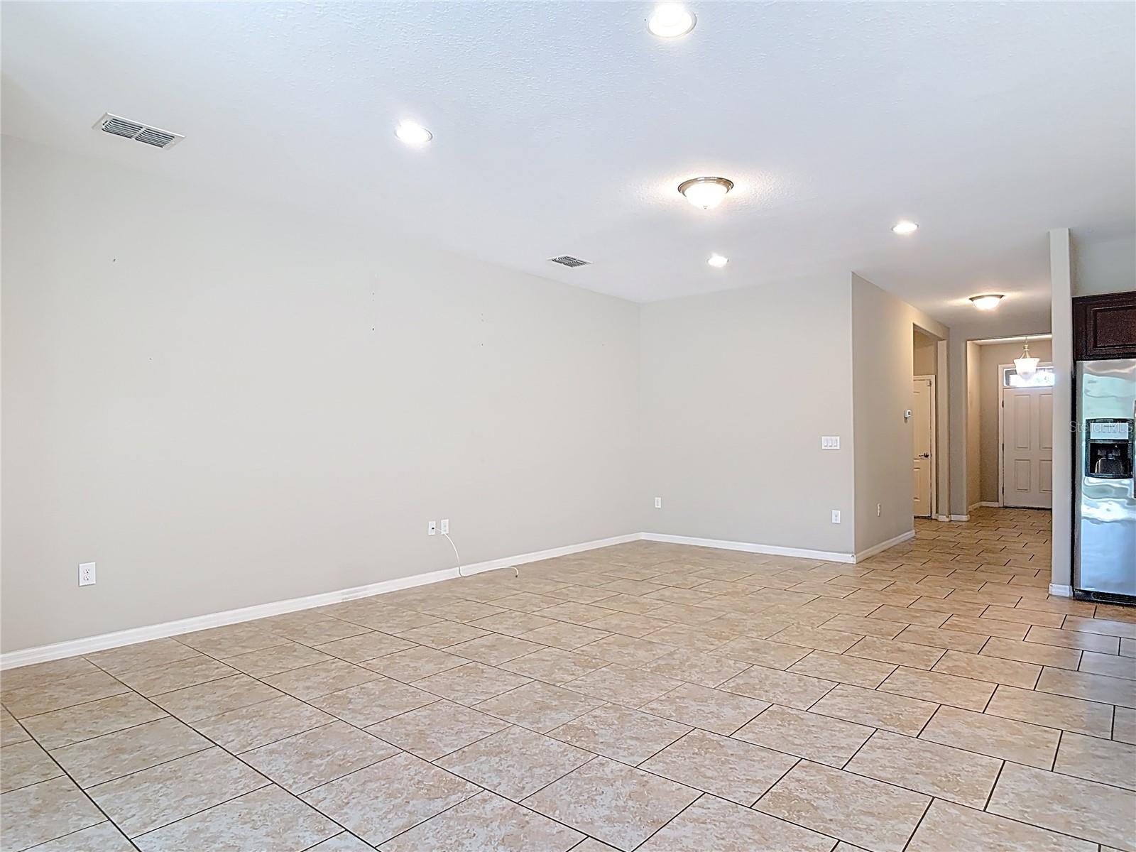 669 E VICTORIA TRAILS BLVD, DELAND, FL, 32724