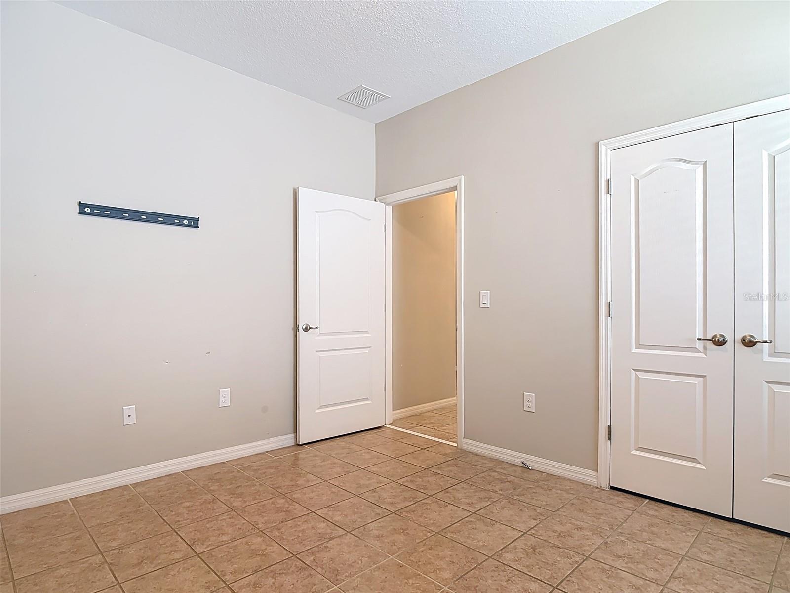 669 E VICTORIA TRAILS BLVD, DELAND, FL, 32724