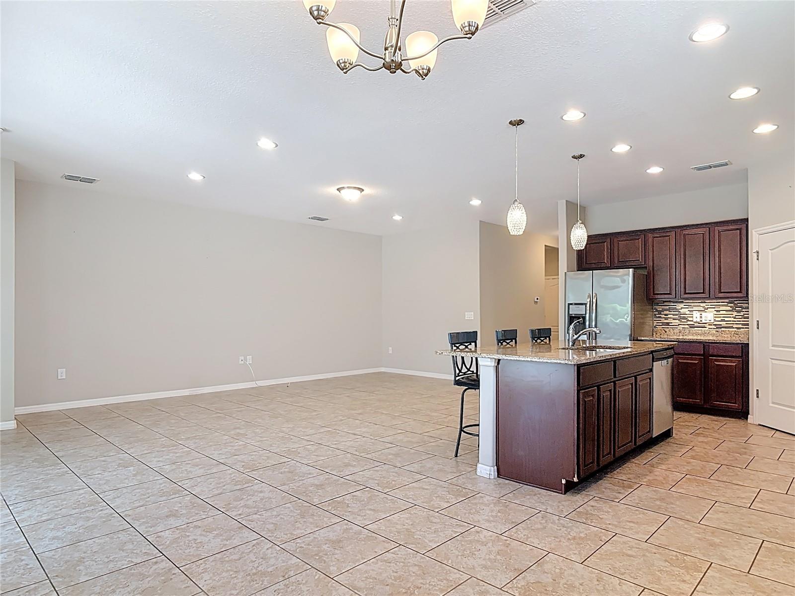 669 E VICTORIA TRAILS BLVD, DELAND, FL, 32724