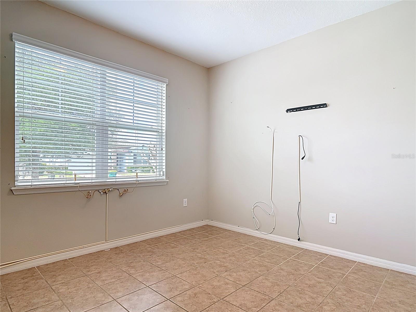 669 E VICTORIA TRAILS BLVD, DELAND, FL, 32724