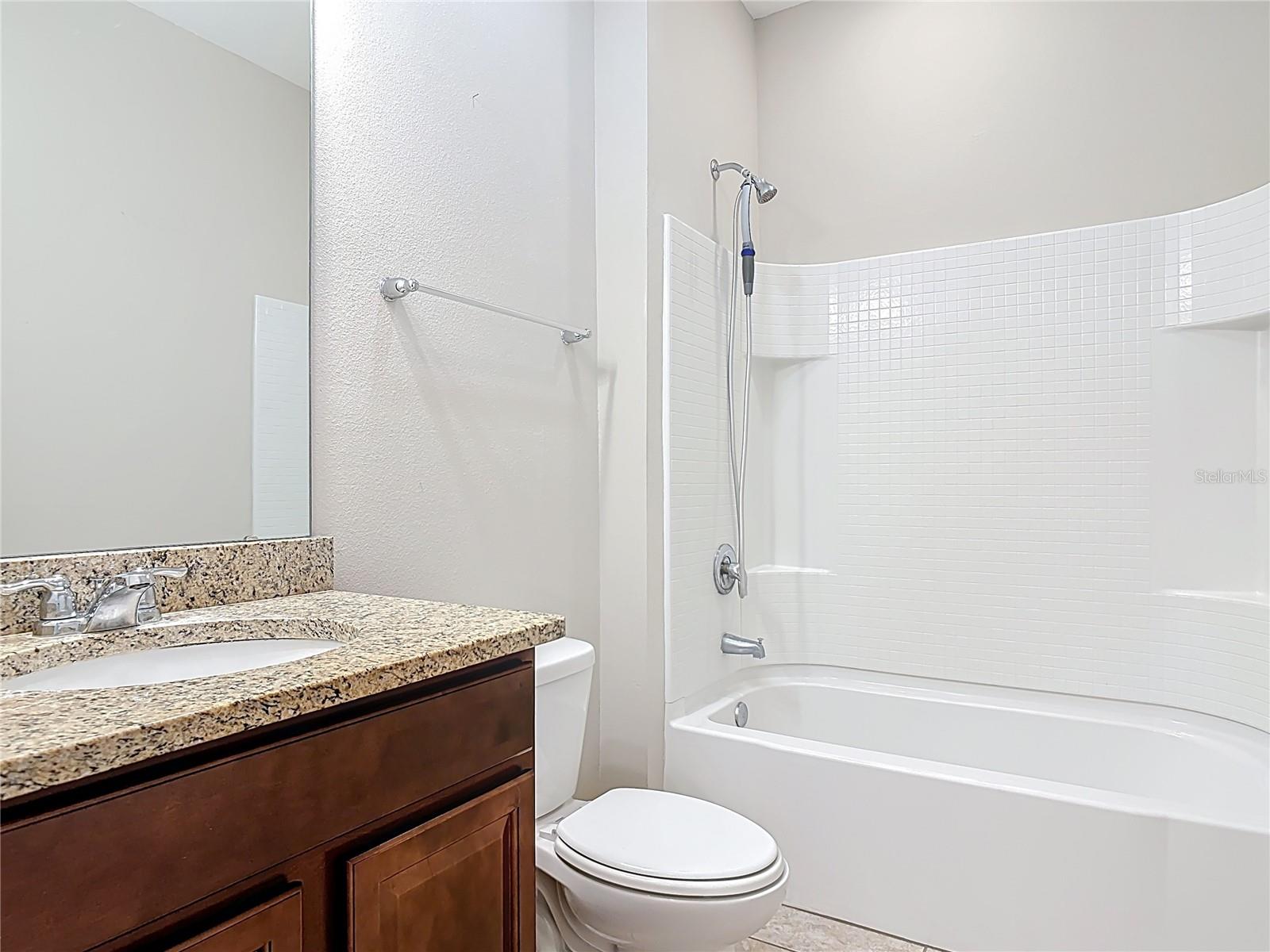 669 E VICTORIA TRAILS BLVD, DELAND, FL, 32724