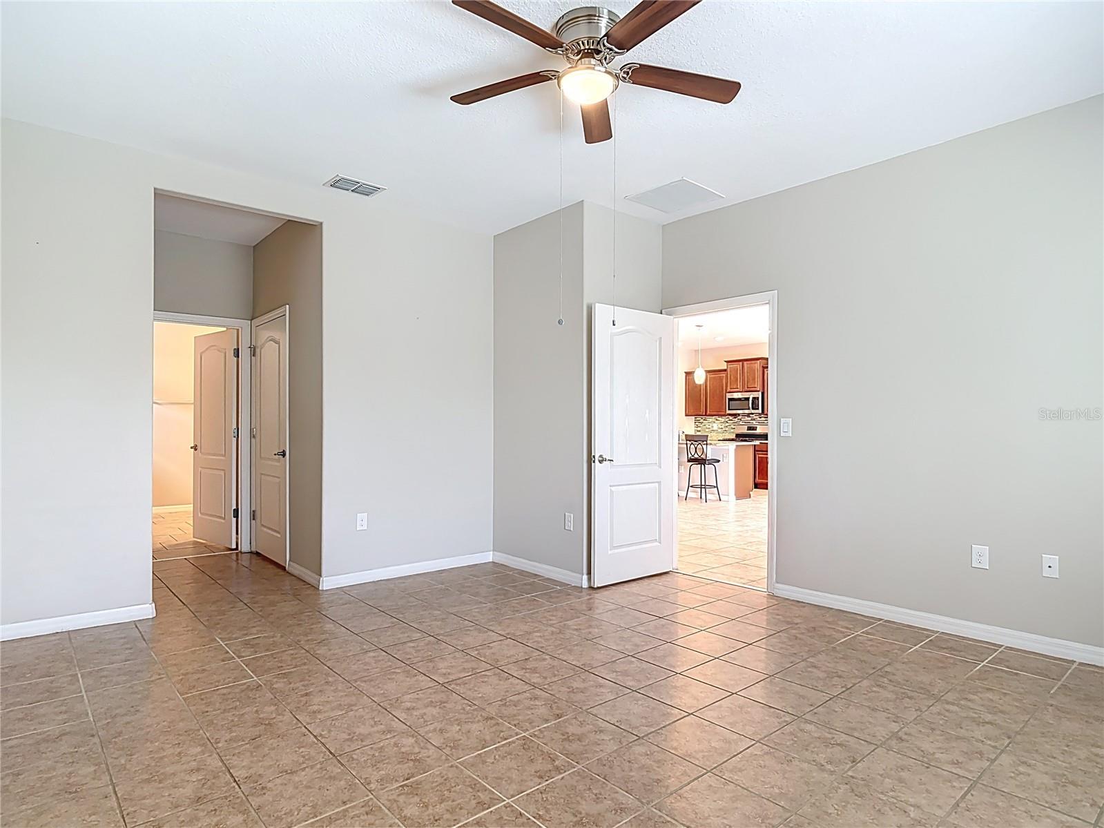 669 E VICTORIA TRAILS BLVD, DELAND, FL, 32724