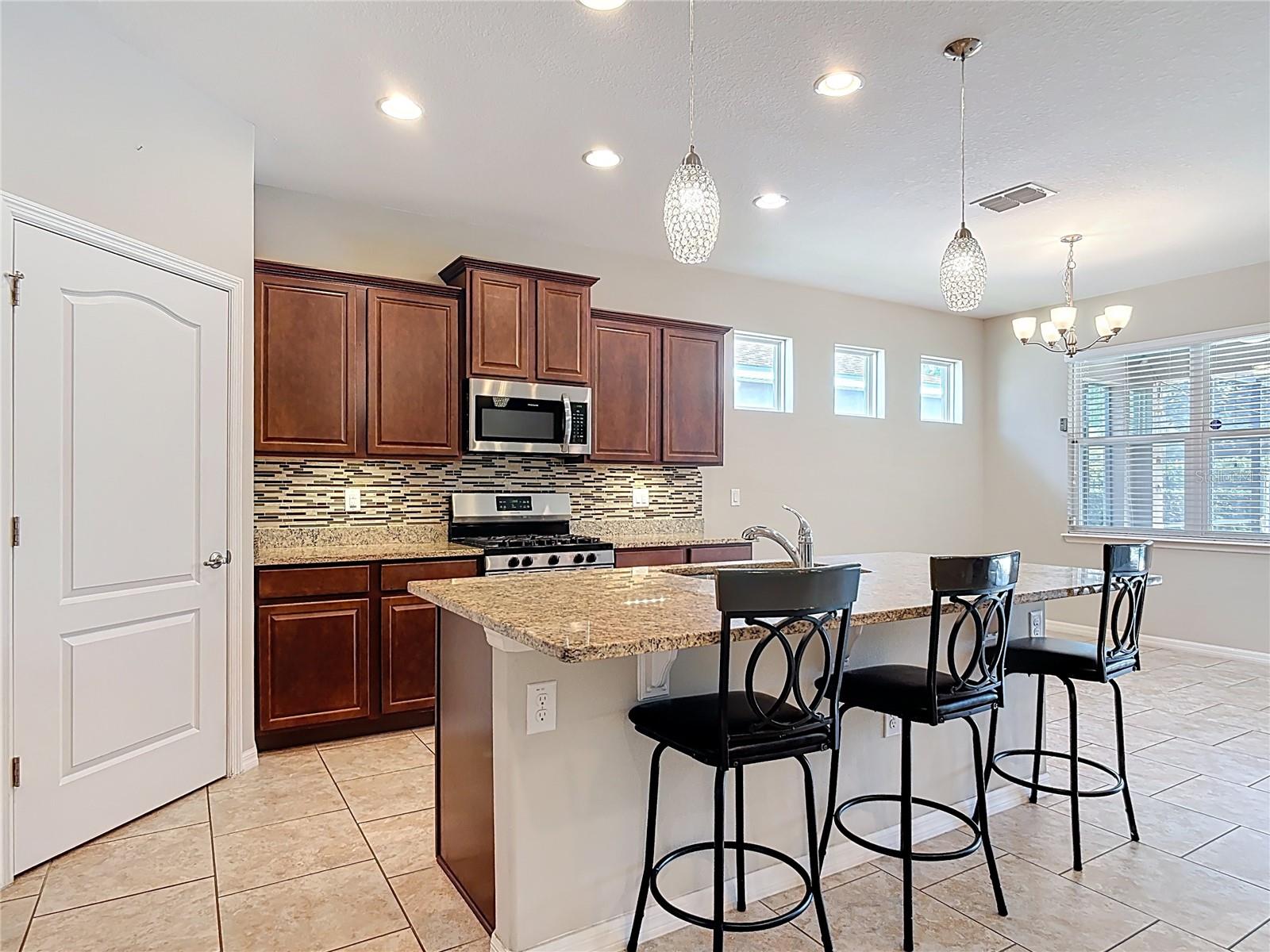 669 E VICTORIA TRAILS BLVD, DELAND, FL, 32724