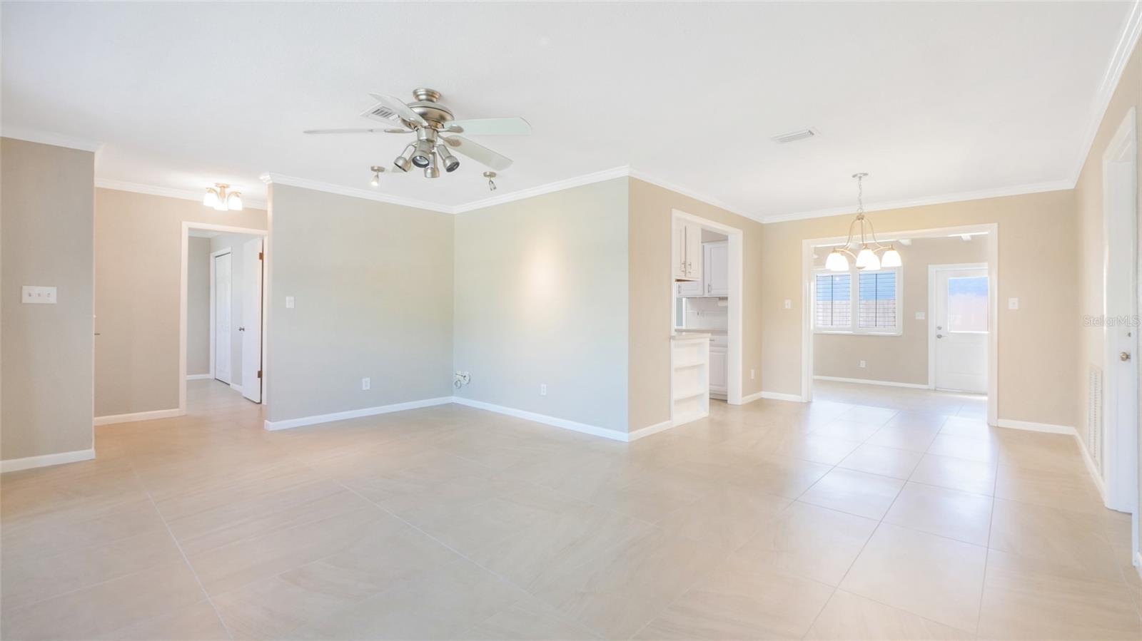 8392 137TH LN, SEMINOLE, FL, 33776