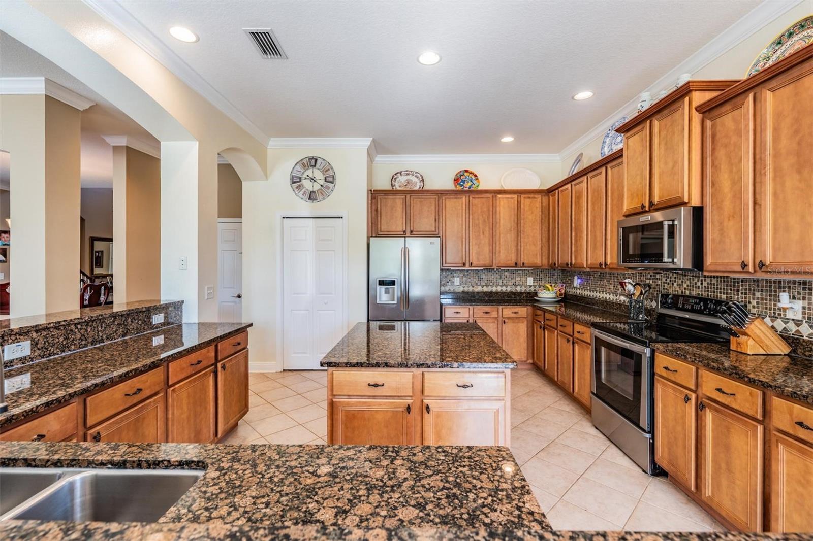 3211 GRASSGLEN PL, WESLEY CHAPEL, FL, 33544