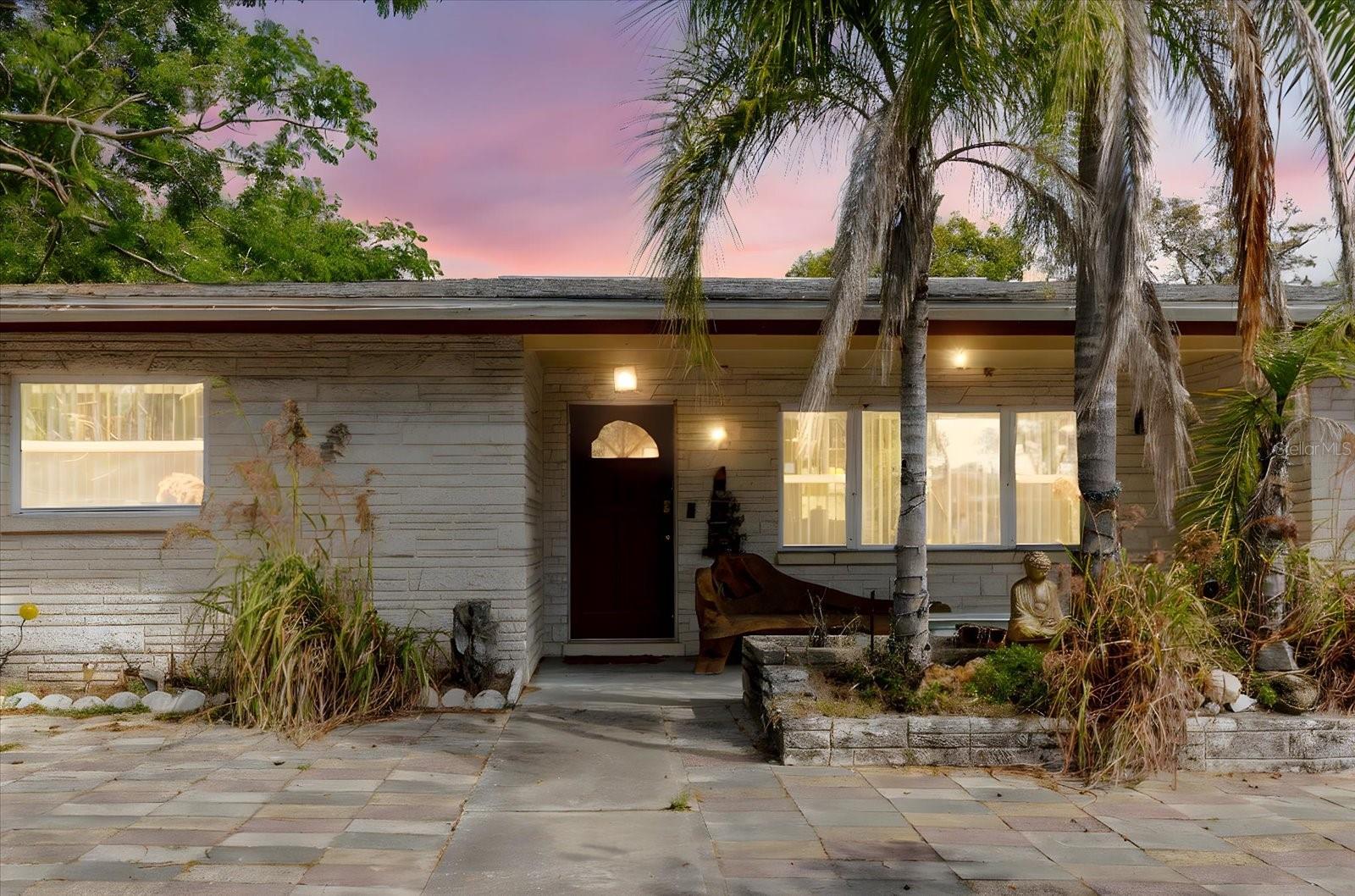 549 E CENTER ST, TARPON SPRINGS, FL, 34689