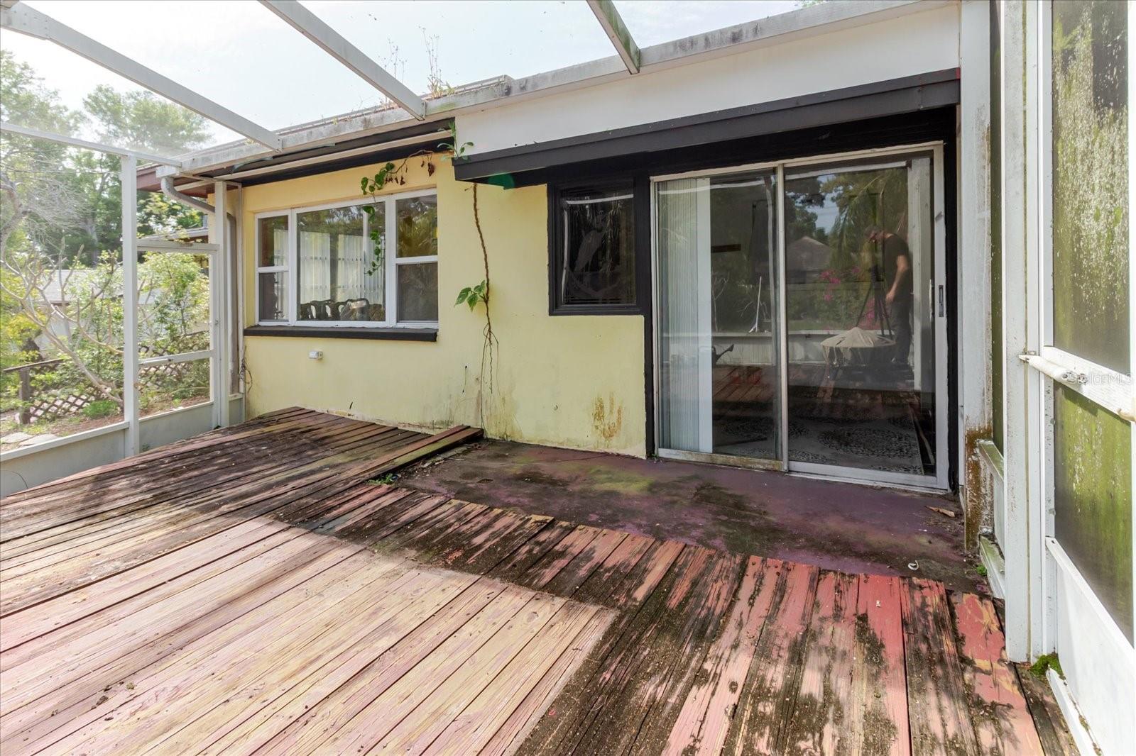 549 E CENTER ST, TARPON SPRINGS, FL, 34689