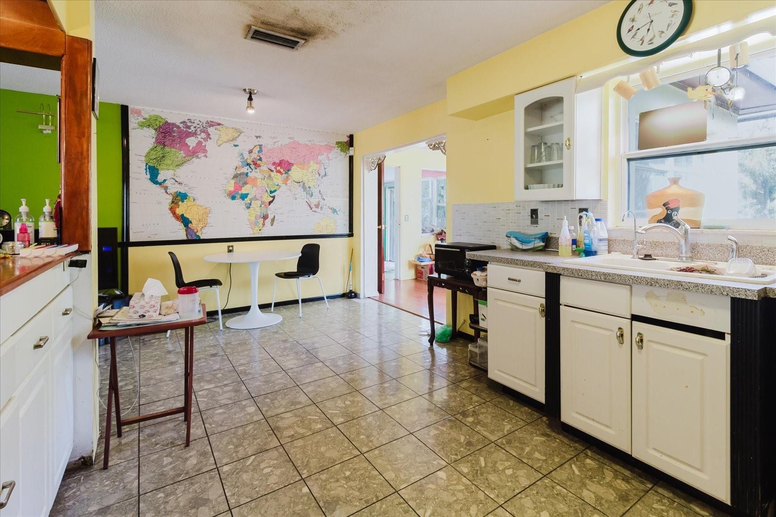 549 E CENTER ST, TARPON SPRINGS, FL, 34689