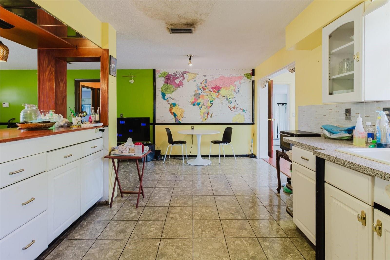 549 E CENTER ST, TARPON SPRINGS, FL, 34689