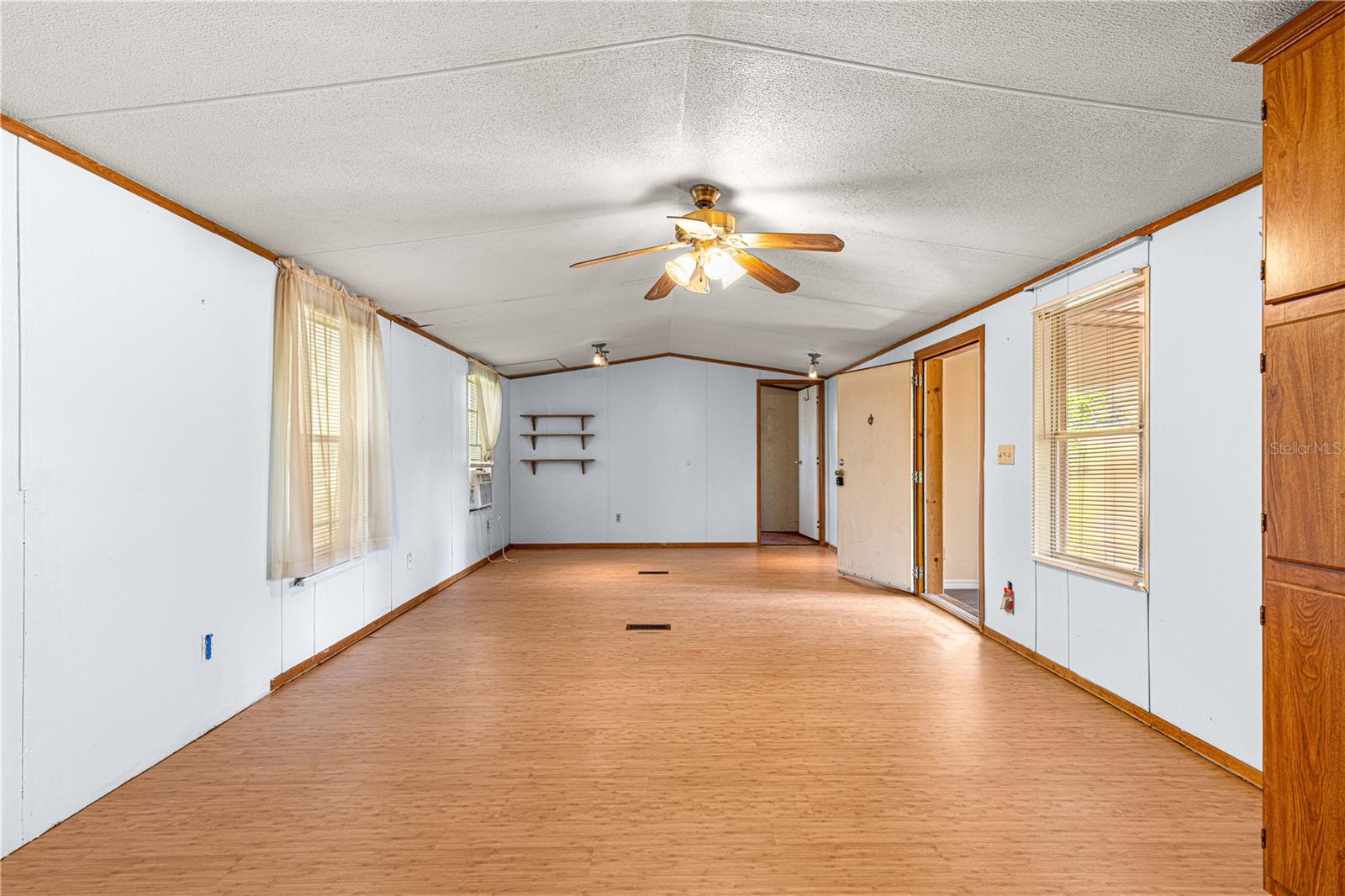 OM698395 Property Photo