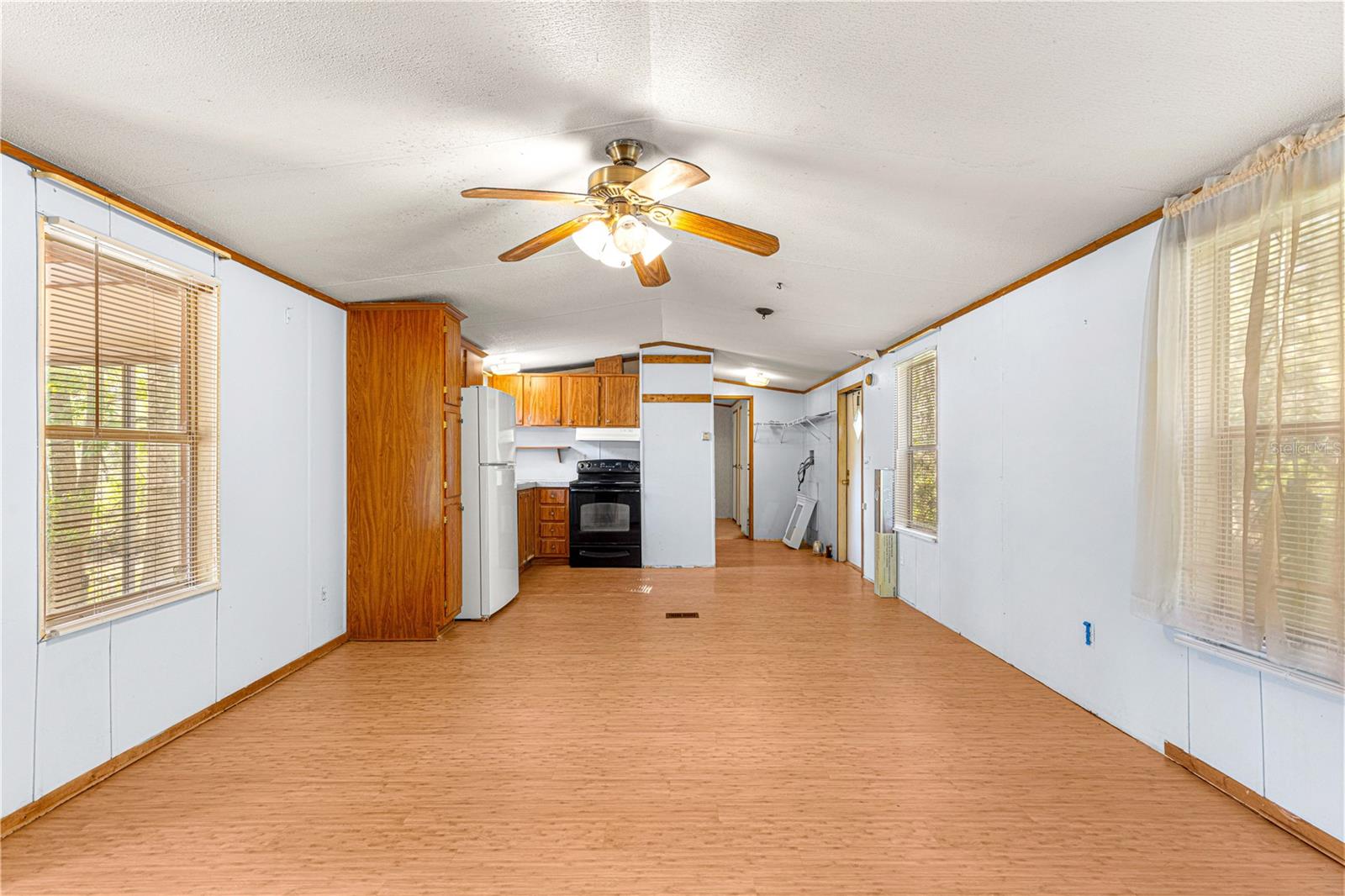 OM698395 Property Photo