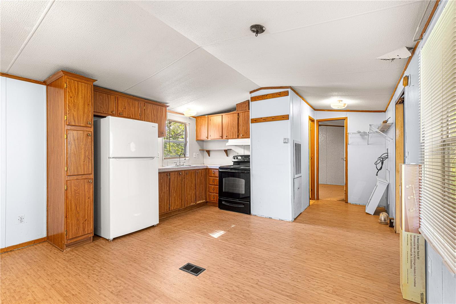 OM698395 Property Photo