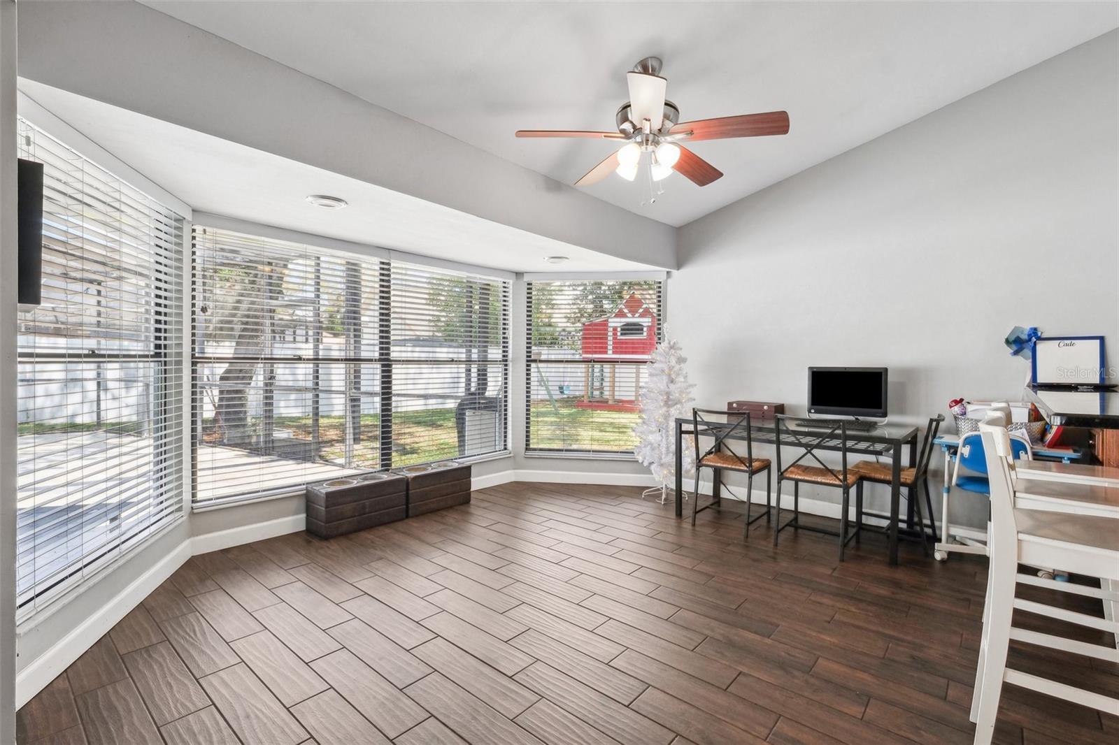 1235 RAINBROOK CIR, VALRICO, FL, 33596