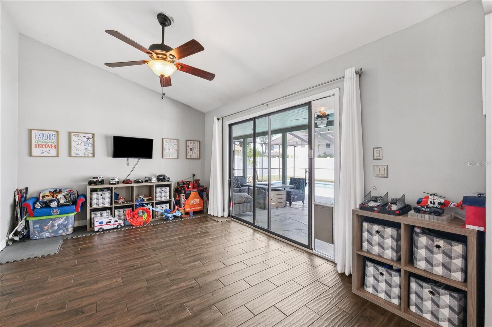 1235 RAINBROOK CIR, VALRICO, FL, 33596