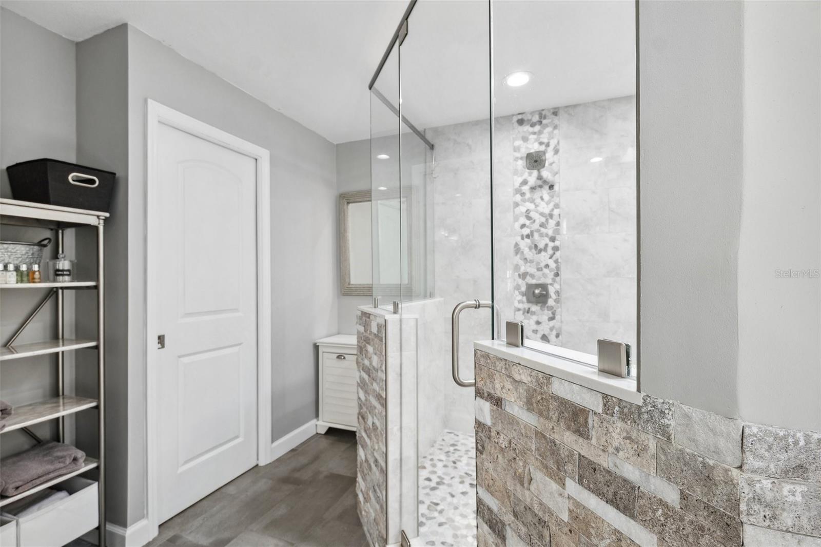 1235 RAINBROOK CIR, VALRICO, FL, 33596
