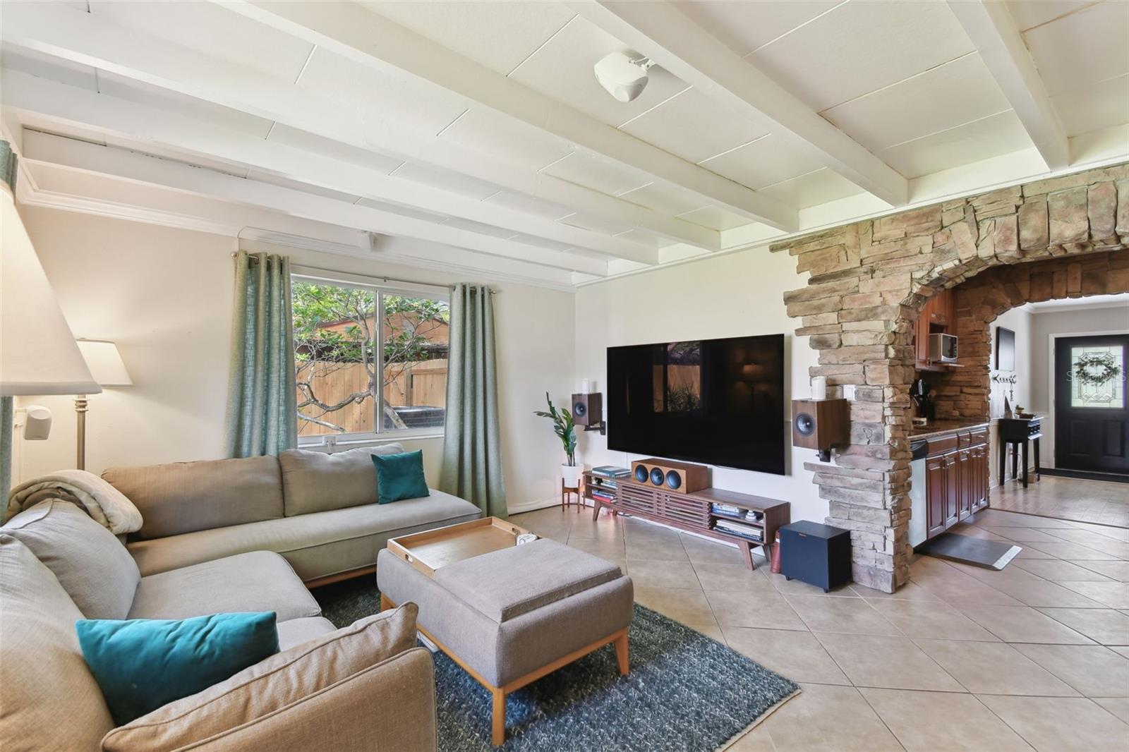 4007 W BAY VILLA AVE, TAMPA, FL, 33611