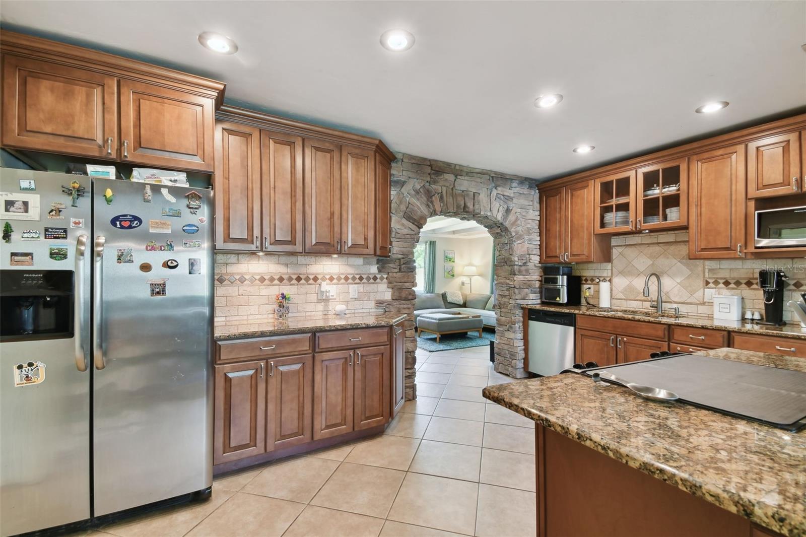 4007 W BAY VILLA AVE, TAMPA, FL, 33611