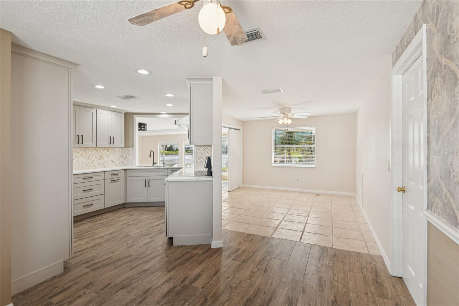 6357 SPANISH MAIN DR, APOLLO BEACH, FL, 33572
