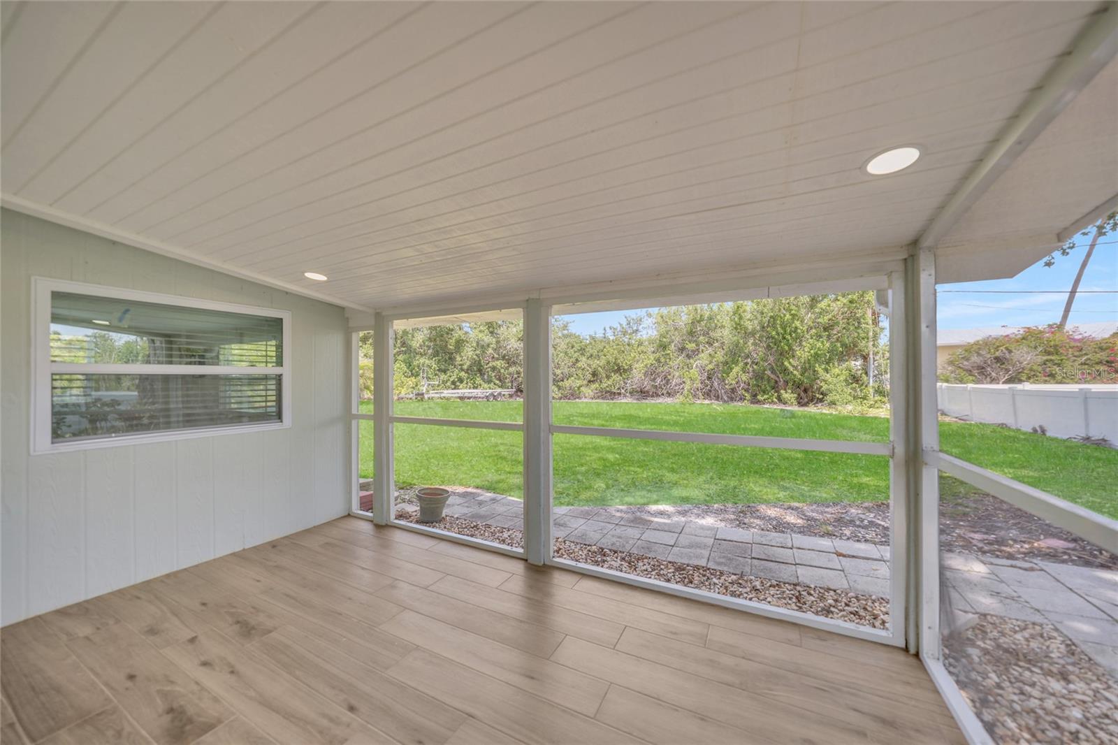 654 AQUI ESTA DR, PUNTA GORDA, FL, 33950