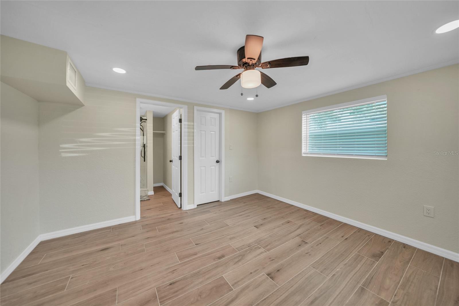 654 AQUI ESTA DR, PUNTA GORDA, FL, 33950