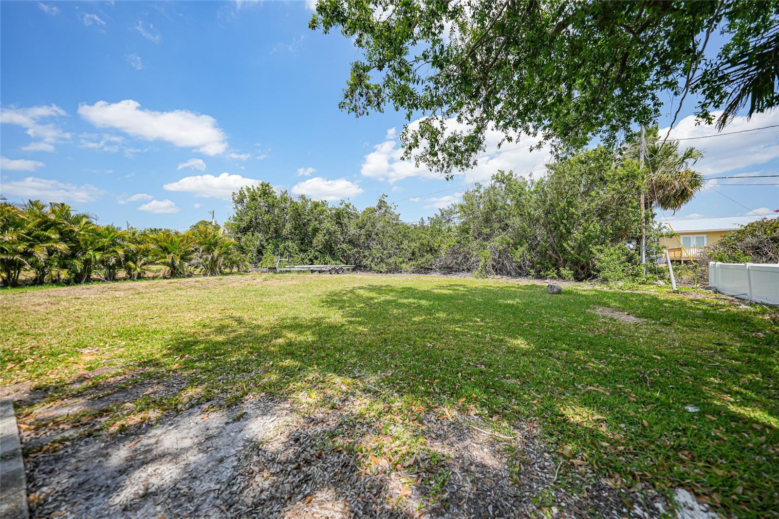 654 AQUI ESTA DR, PUNTA GORDA, FL, 33950