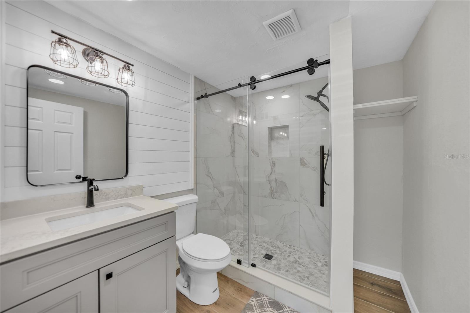 654 AQUI ESTA DR, PUNTA GORDA, FL, 33950