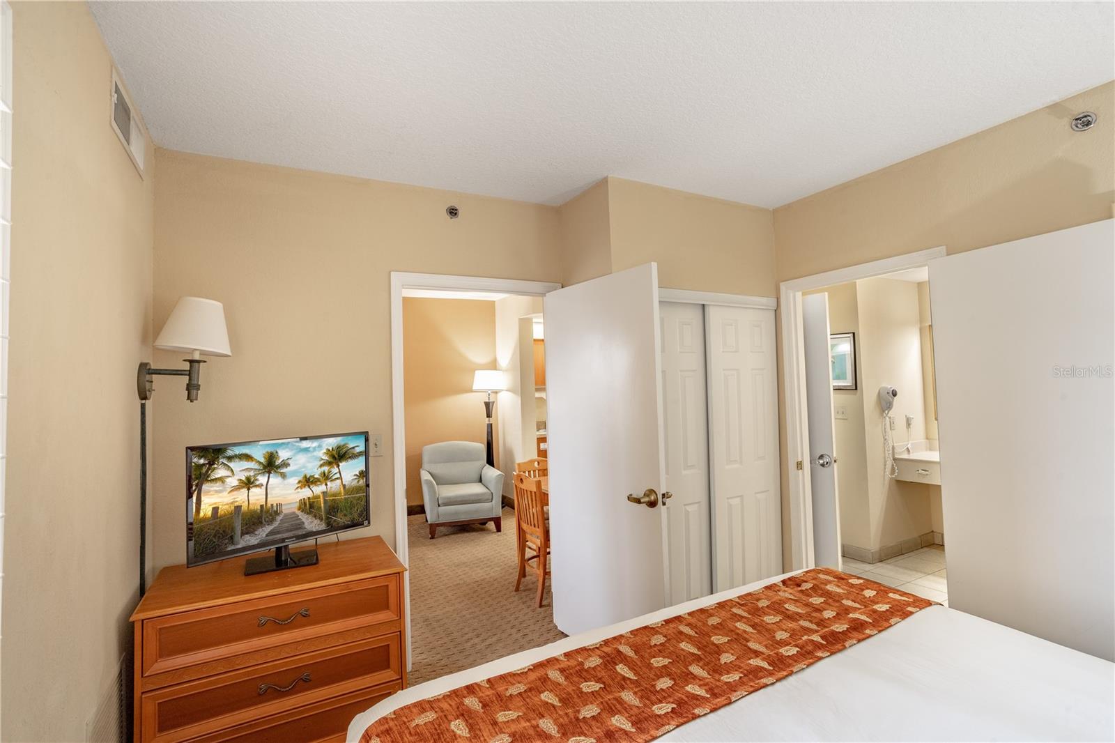 7601 CANADA AVE #320, ORLANDO, FL, 32819