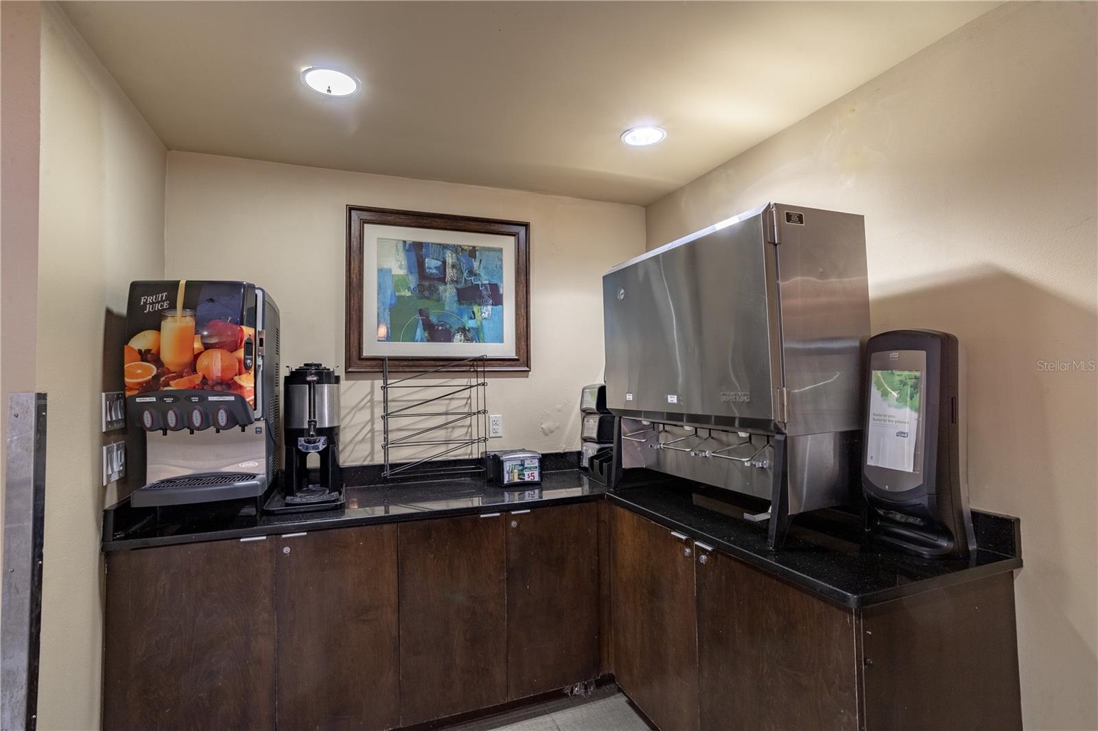 7601 CANADA AVE #320, ORLANDO, FL, 32819