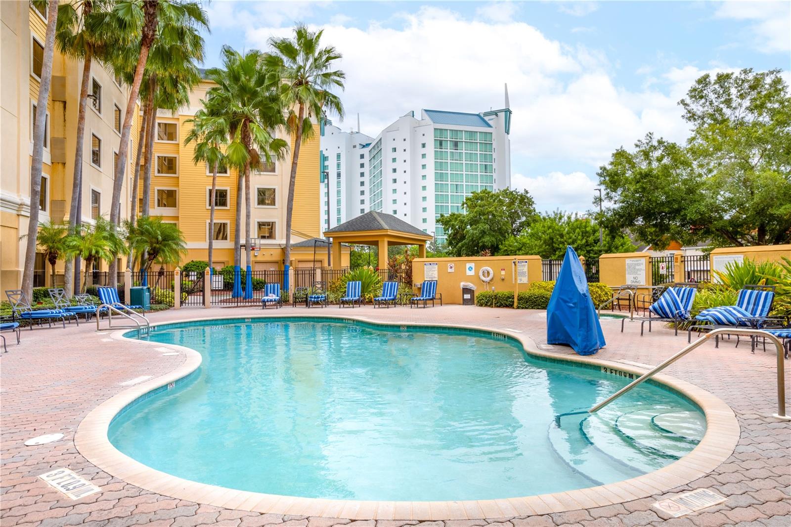 7601 CANADA AVE #320, ORLANDO, FL, 32819