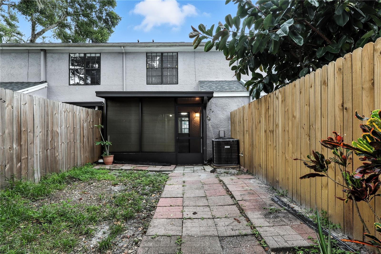 3321 LAUREL VIEW DR, BRANDON, FL, 33511