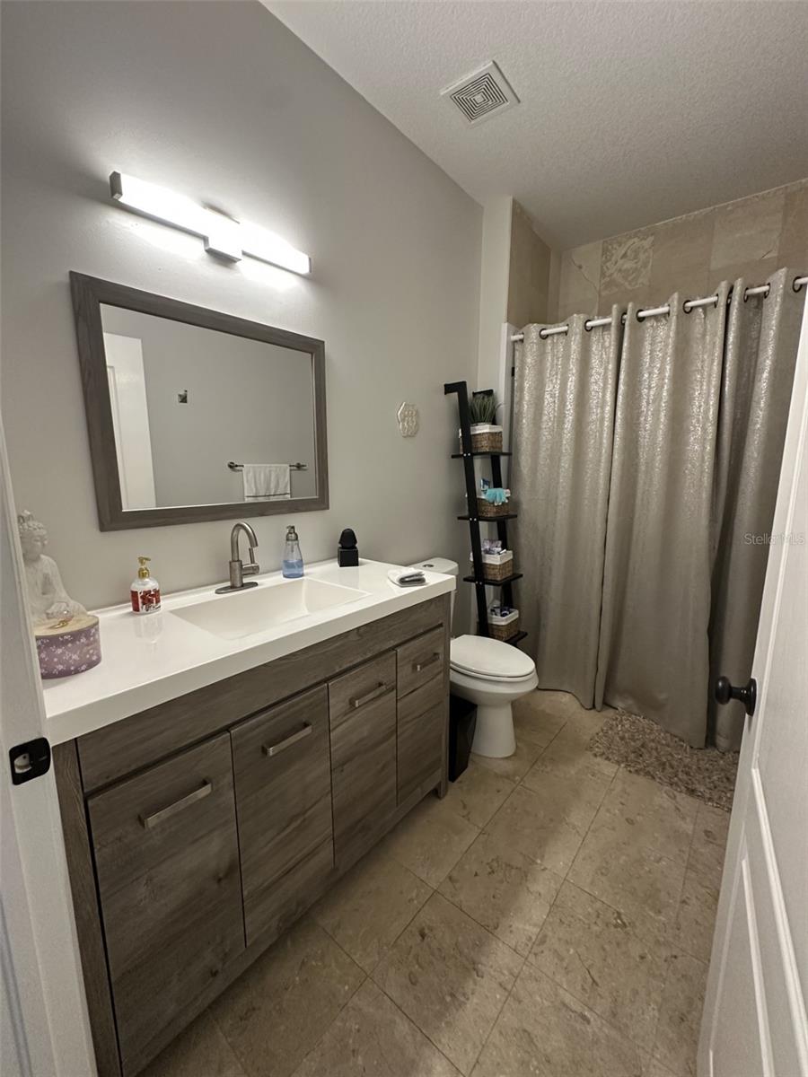 19113 DOVES LANDING DR, TAMPA, FL, 33647