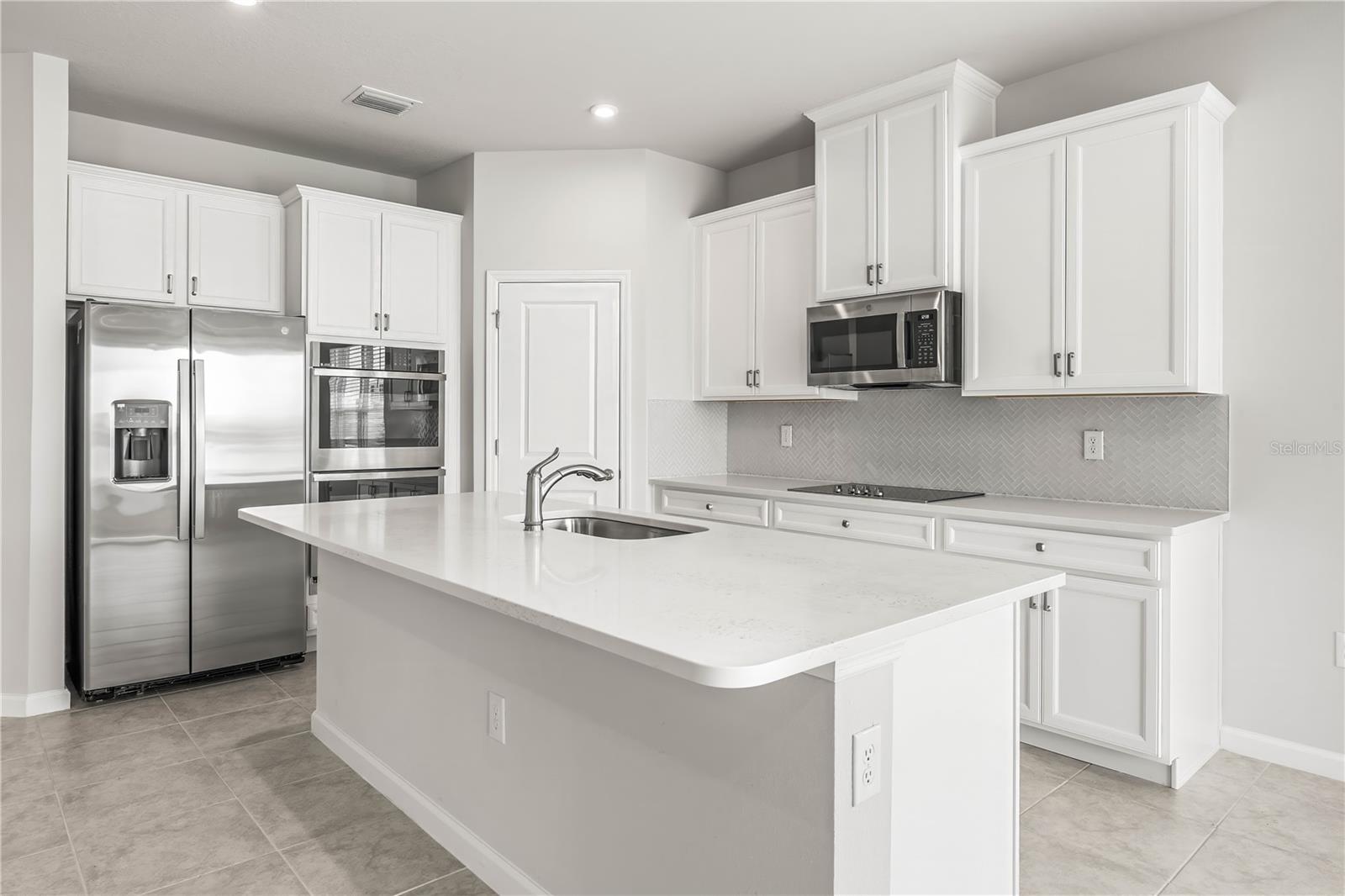 35572 QUARTZ LAKE DR, ZEPHYRHILLS, FL, 33541