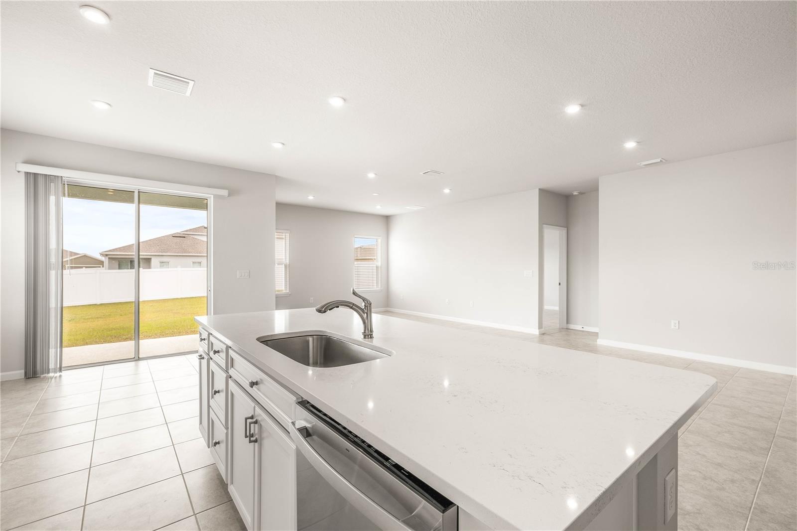 35572 QUARTZ LAKE DR, ZEPHYRHILLS, FL, 33541