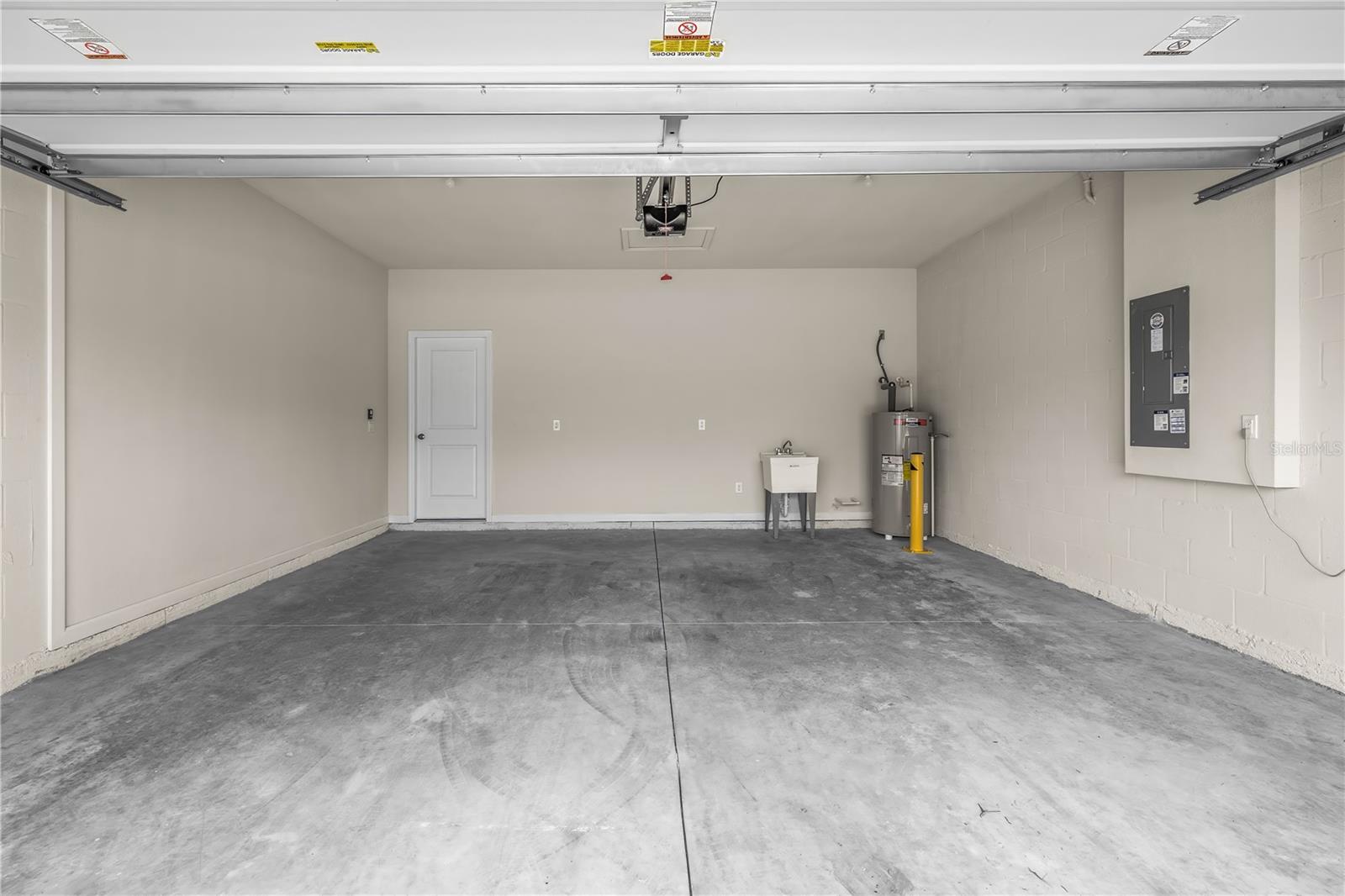 35572 QUARTZ LAKE DR, ZEPHYRHILLS, FL, 33541