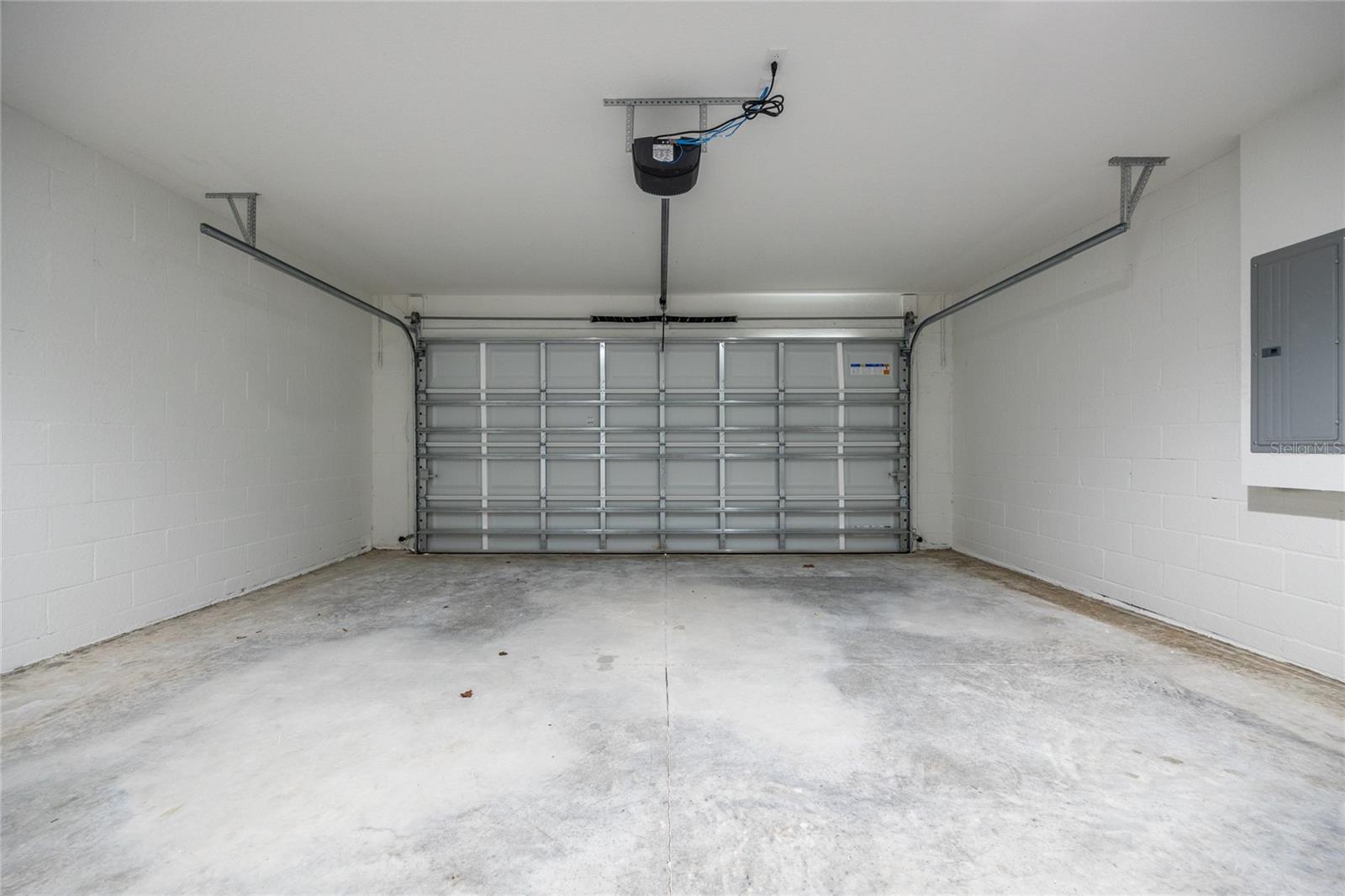 61 FISHER WAY CRSE, OCKLAWAHA, FL, 32179