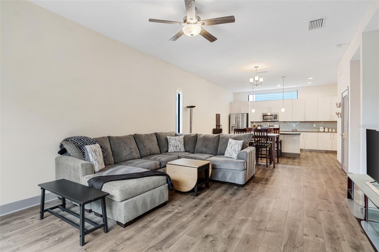 4810 W MCELROY AVE #4, TAMPA, FL, 33611