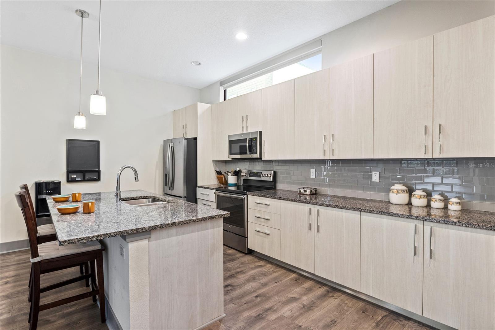 4810 W MCELROY AVE #4, TAMPA, FL, 33611