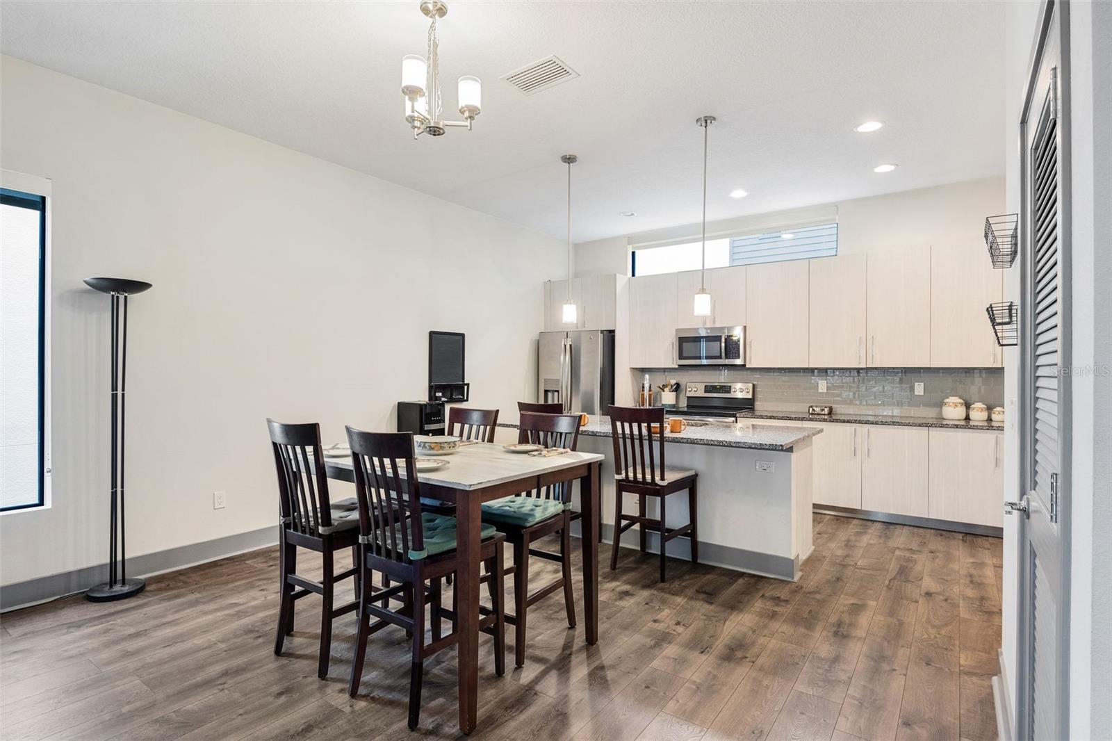 4810 W MCELROY AVE #4, TAMPA, FL, 33611